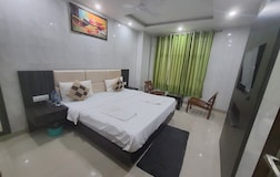 Deluxe Room With City View