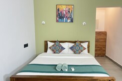 VAR Blue Haus AC 2 Rooms 8 min walk beach, Varkala