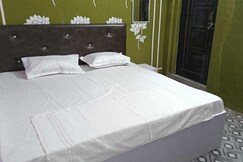 Hotel O Pathik Niwas Guest House, Parauna