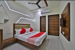 Hotel Kailash, Gondal