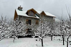 Private 2BHK in a Villa Entire Ground Floor, Manali