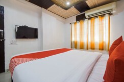Hotels Near Nagpur Railway Station Book from 138 Hotels                             