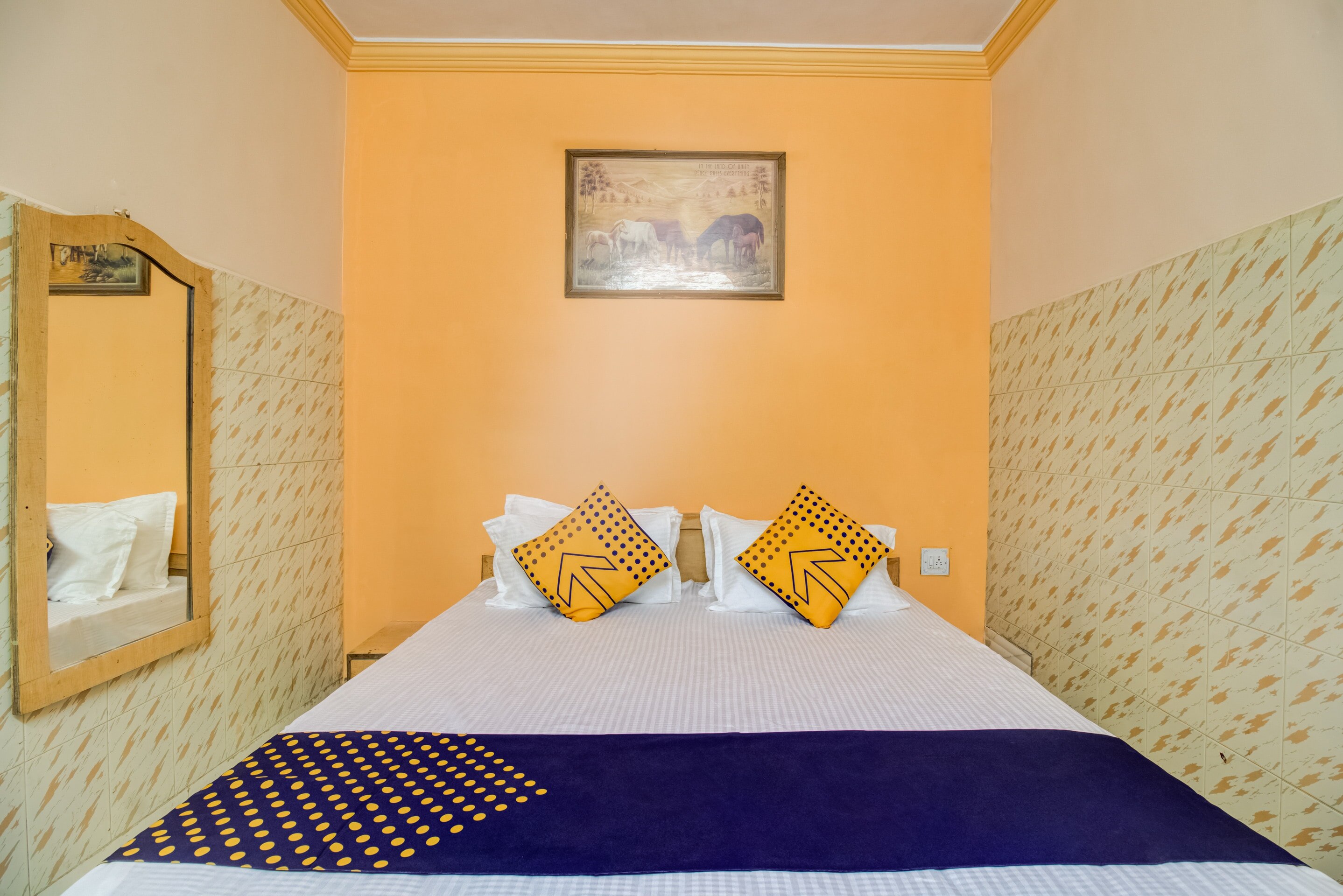 Hotel O Sristi Palace - Tap to explore photos