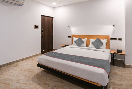 Super Townhouse De Alphabet Karmanghat