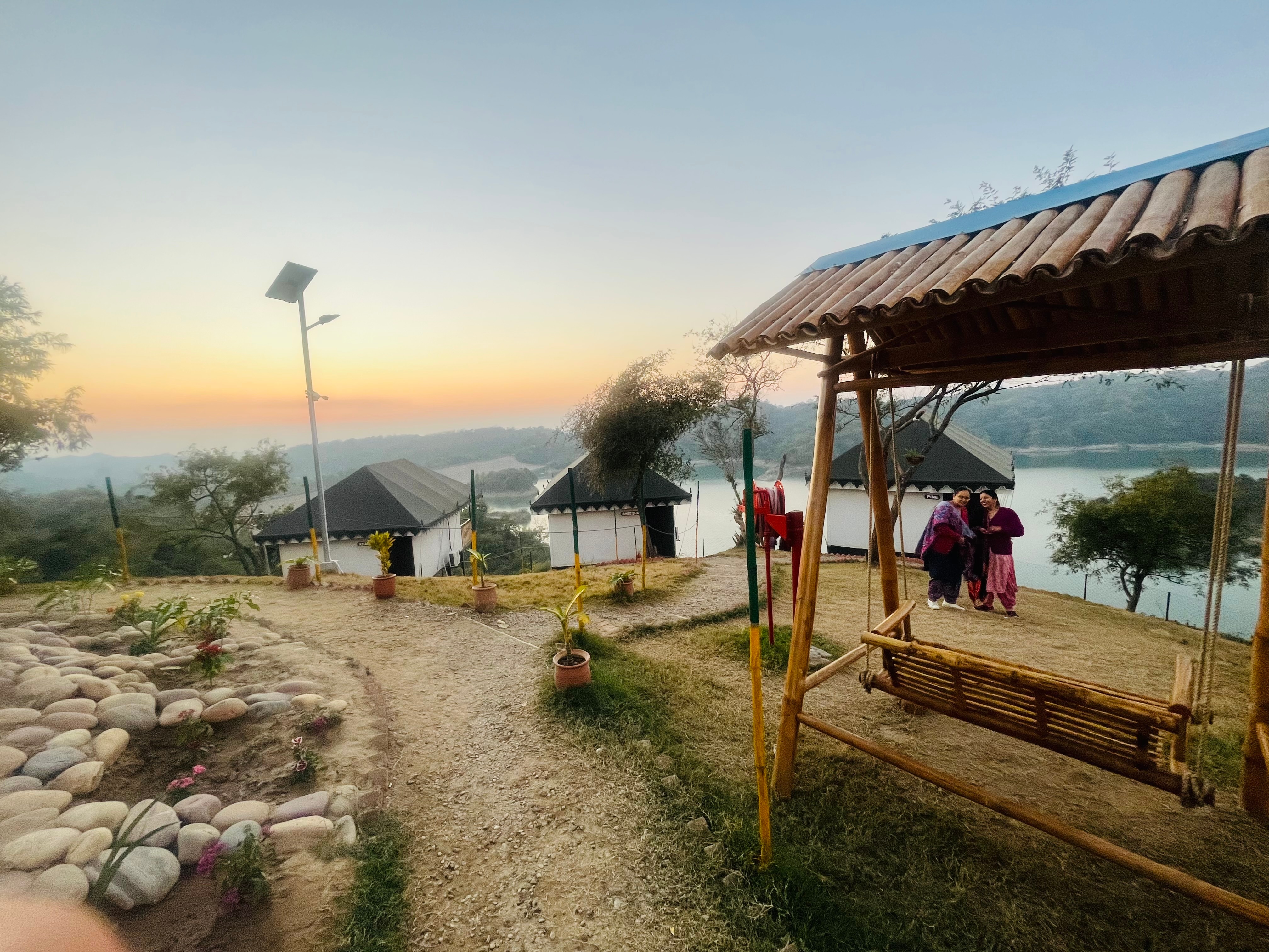 Jungle Lodge thana Hoshiarpur - Tap to explore photos