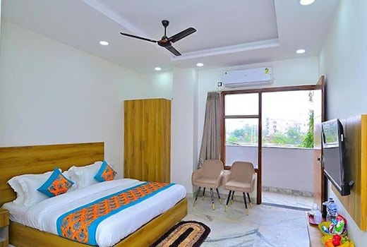 FabHotel The Param Continental