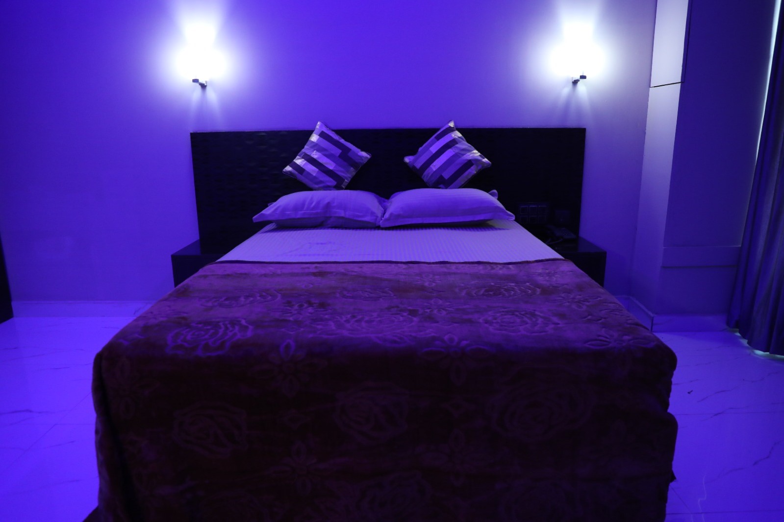 Kasi Talkies - Rooms & Banquet Hall - Tap to explore photos