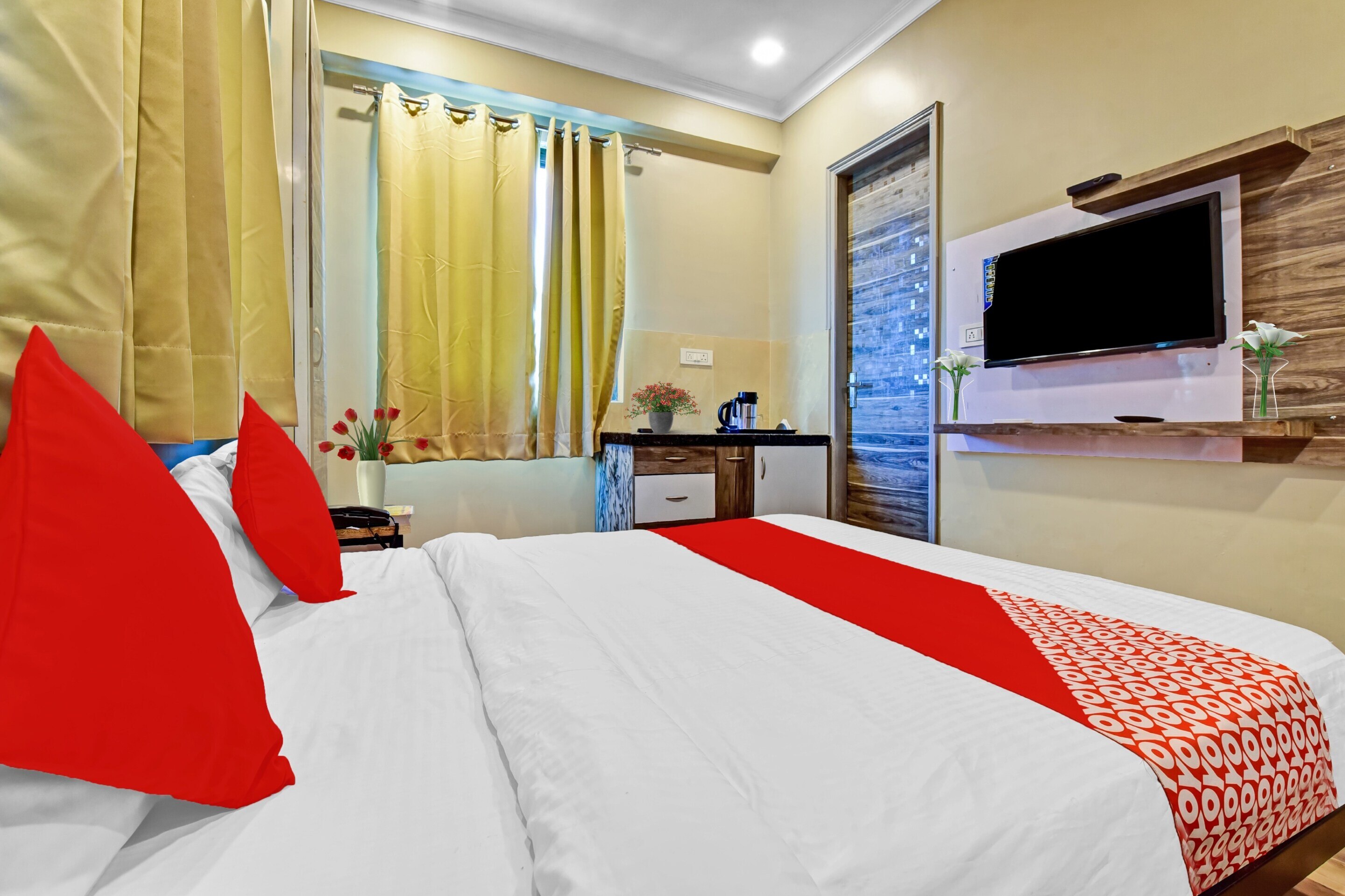 Hotel O Shiv Kalpana - Tap to explore photos