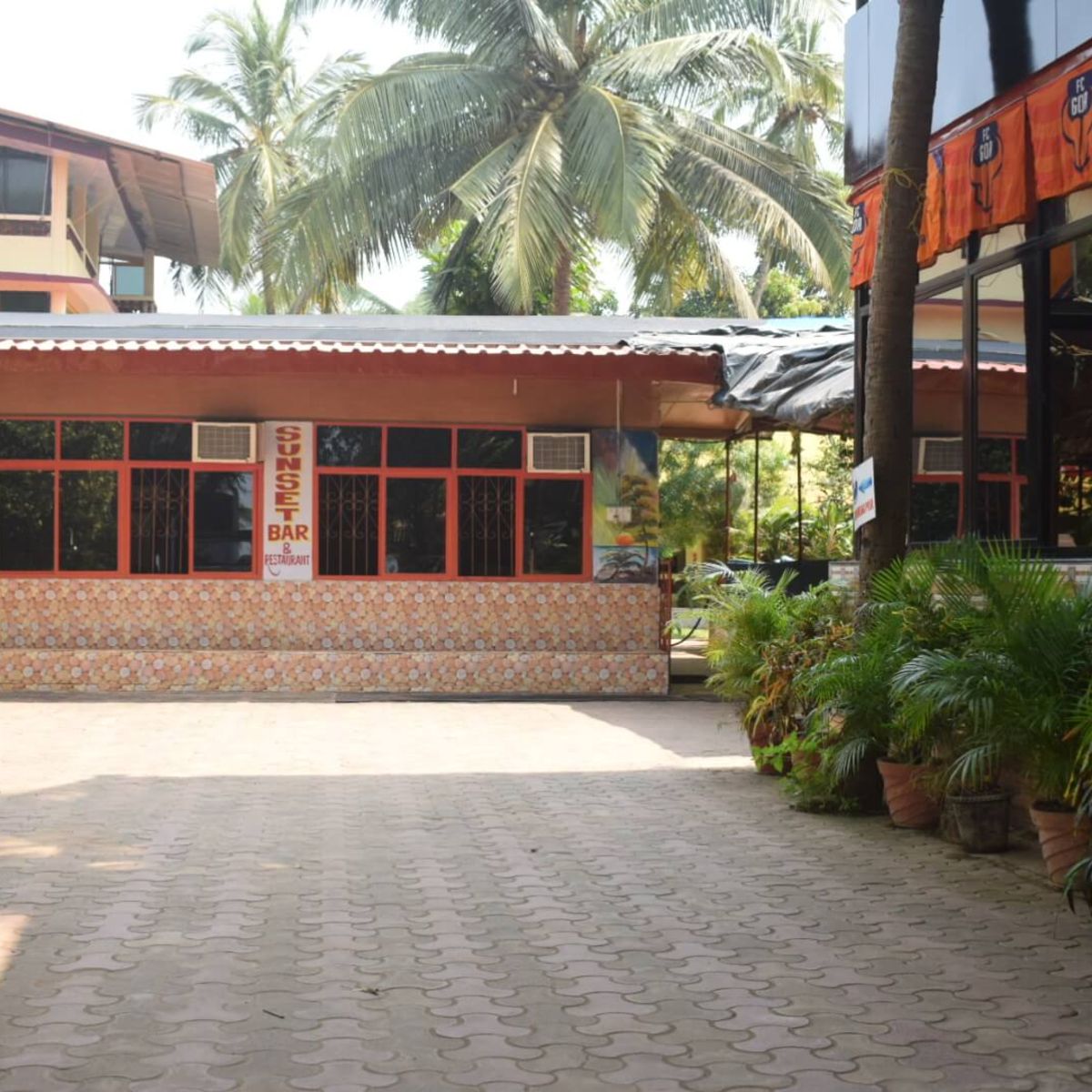 Sunset Cottages Baga Goa Goa Inr 885 Off 1 8 0 0 Resort
