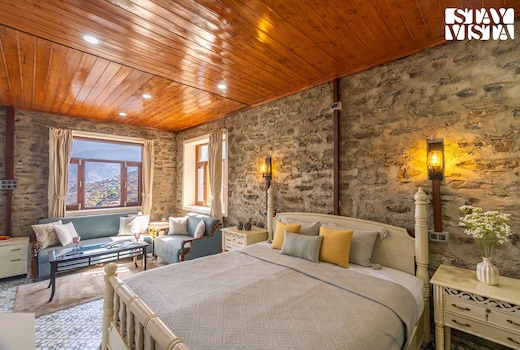 StayVista at Modesto @ Juneo Orchards