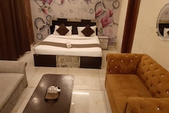 Angel Pink, Ghaziabad