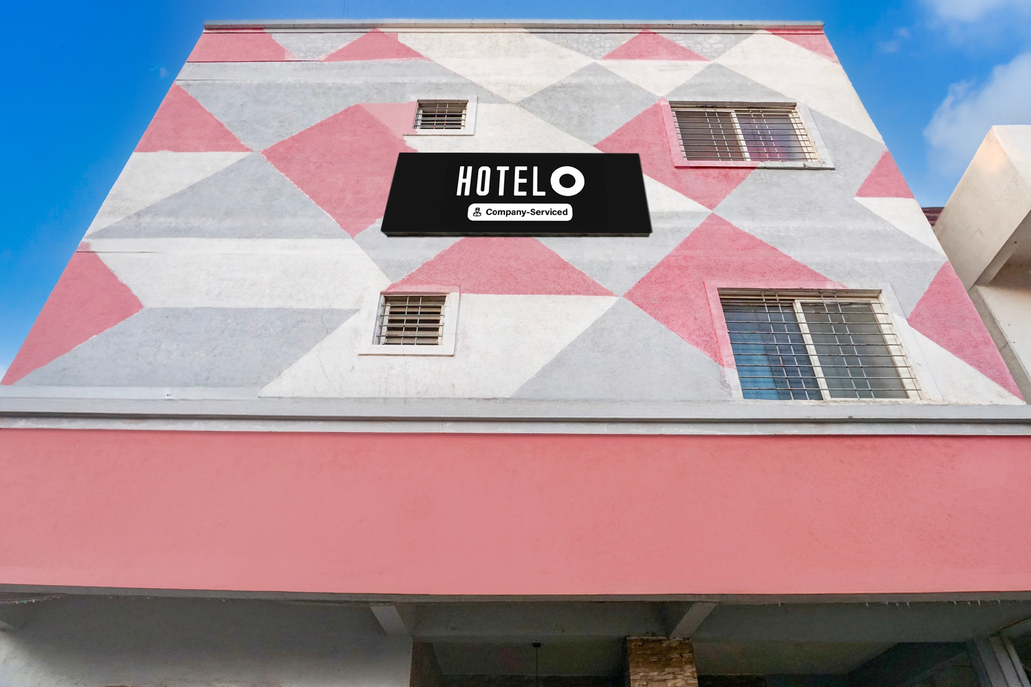Hotel O Dhanori Near Pune Airport - Tap to explore photos