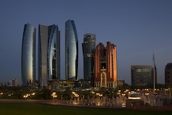 Bab Al Qasr Hotel