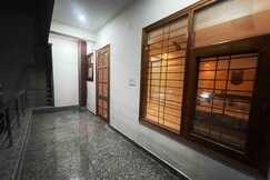 Spacious 3BHK Apt for Families near Medanta Hospital, Noida