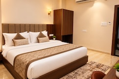 GP HOTEL AND BANQUET, Damoh