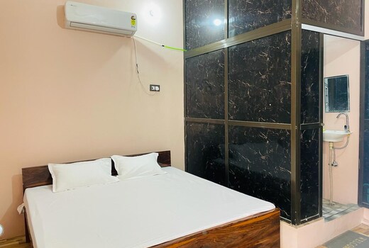 Ashutosh home stay 2