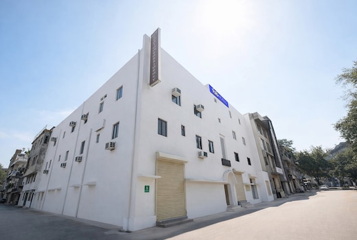 FabHotel Fortune Residency