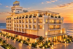 Empires Luxe Puri, Puri