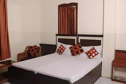 FabHotel Surya Palace 1
