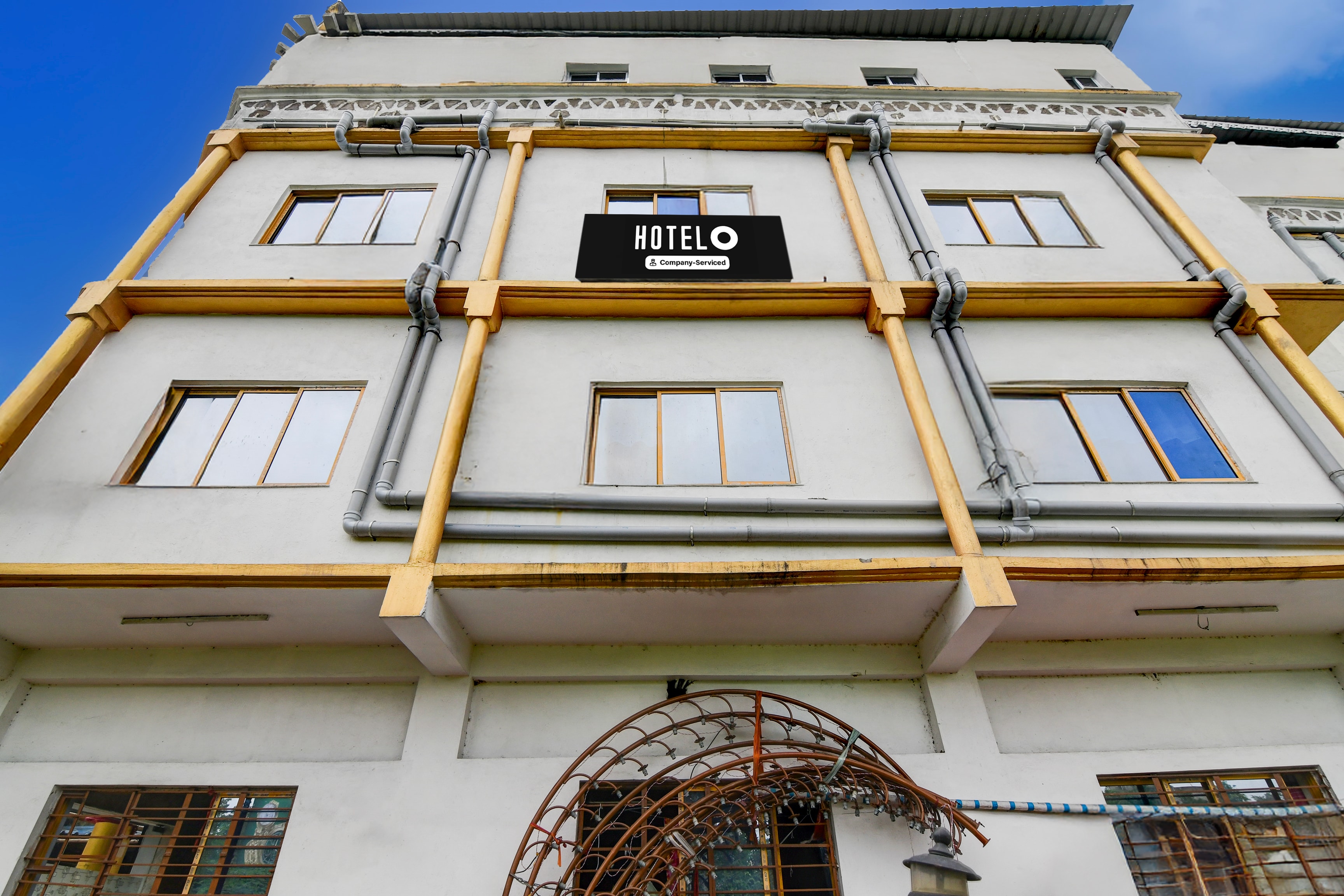 Hotel O Shalimar Railway Junction Formerly Tanima Villa 2 - Tap to explore photos