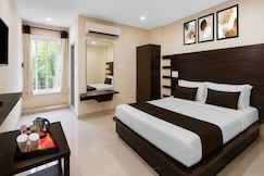 Super Townhouse Oak Mancherial Railway Station Formerly Vishnu Residency, Mancherial
