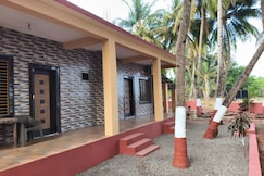 Sulochana Beach House, Devrukh