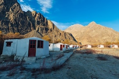 Hunder Sarai - A Luxury Camp, Nubra Valley