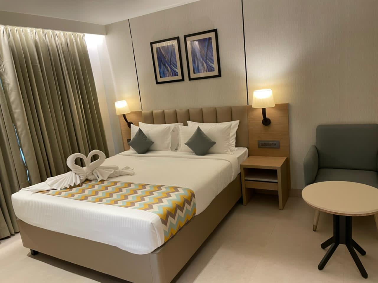 Sapphire Boutique Hotel - Tap to explore photos