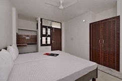 Hotel O POP Royal Guest House Near Omaxe Celebration Mall, Gurgaon