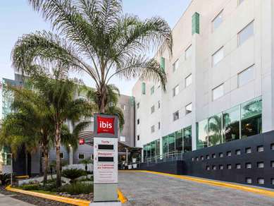 ibis Guadalajara Expo - Tap to explore photos