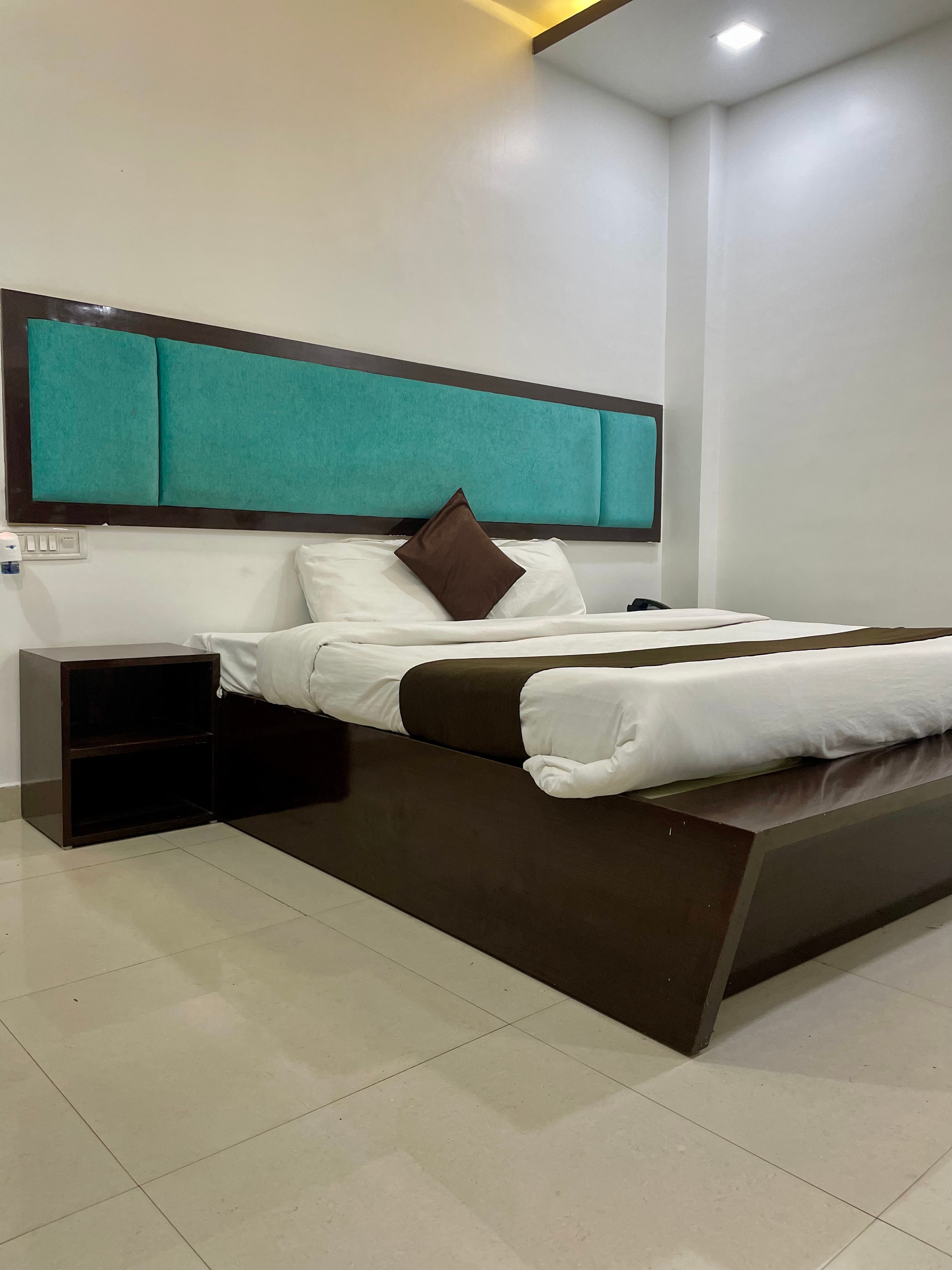 Hotel Komal Palace Anand Nagar - Tap to explore photos