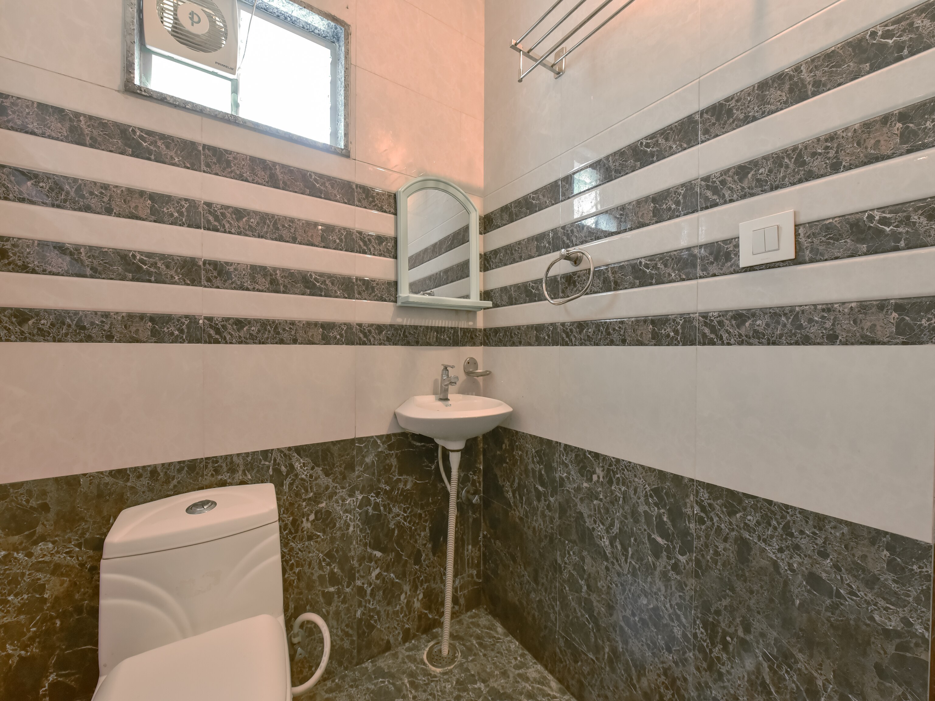 HOTEL GOLDEN LEAF, Udaipur Start From AED 75 per night - Price, Address,  Reviews u0026 Photos