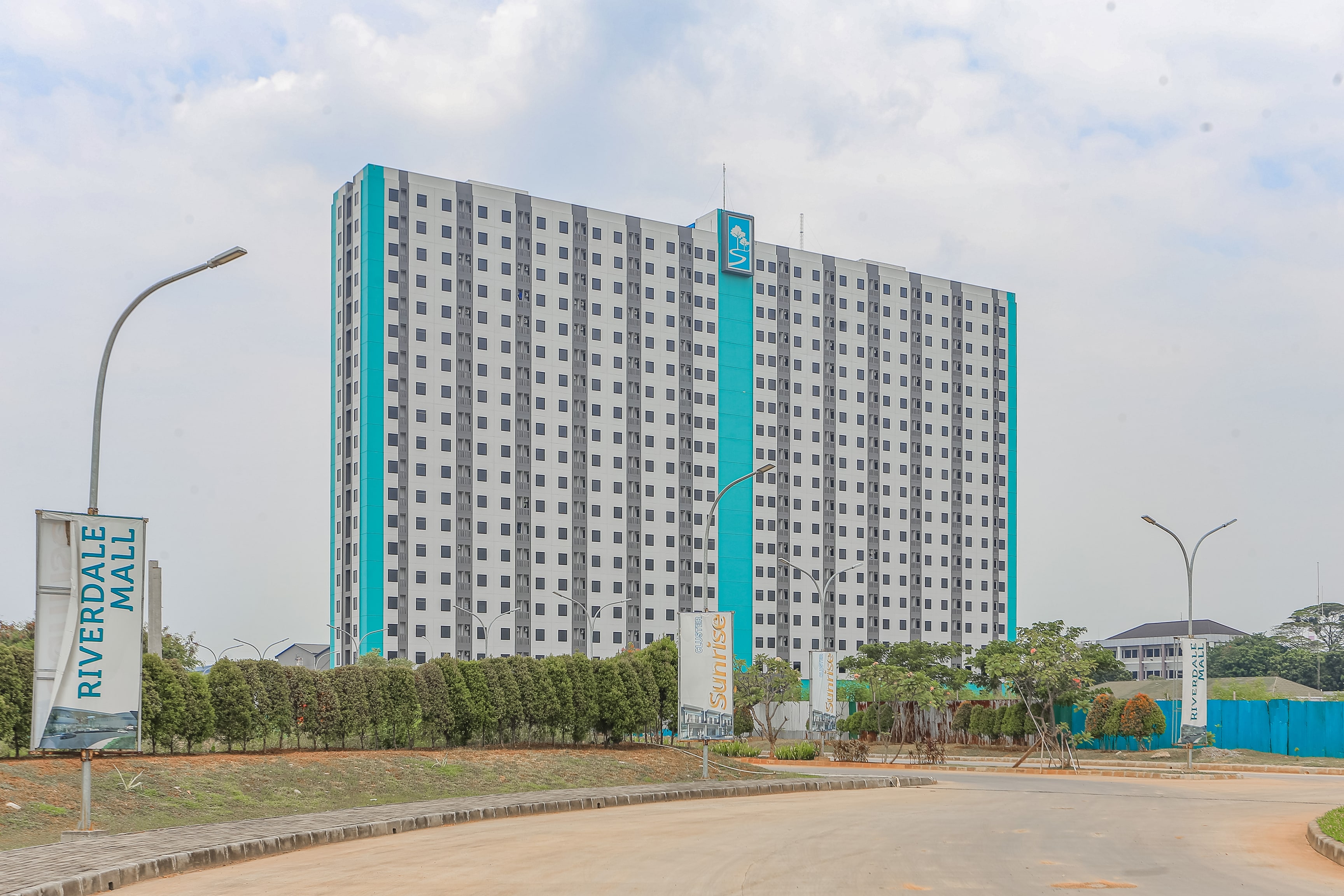 Hotel O cikarang at apartment Riverdale - Tap to explore photos