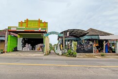 Hotel O Alif House Syariah 2, Kediri
