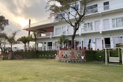 Hilltop Homestay, Dehradun