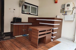 HOTEL SARDAR ROOMS, Rajpipla