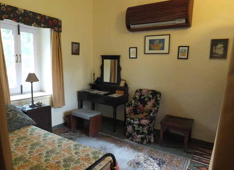 Hotel Udai Bilas Palace - Tap to explore photos