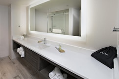 Island House Hotel Orange Beach - a DoubleTree by Hilton, Mobile