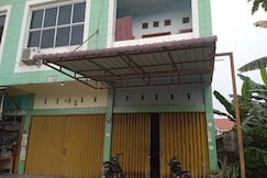 Hotel O Andesta Guest House SyariahNearAgrowisata Sungai Pinang Agro Nadin, Pekanbaru