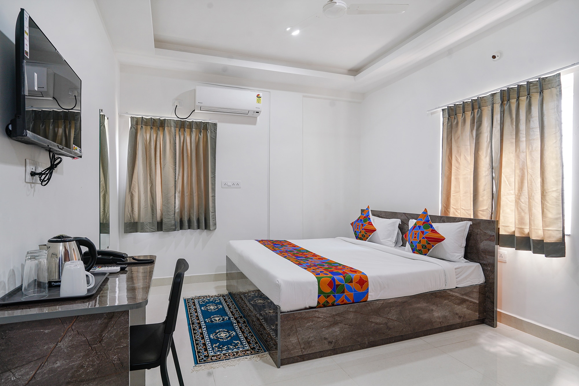 FabHotel Rooms 27 - Nr Hitech City - Tap to explore photos