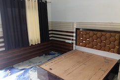 Hotel R.K. Palace, Gorakhpur