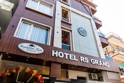 Hotel R S Grand, Varanasi
