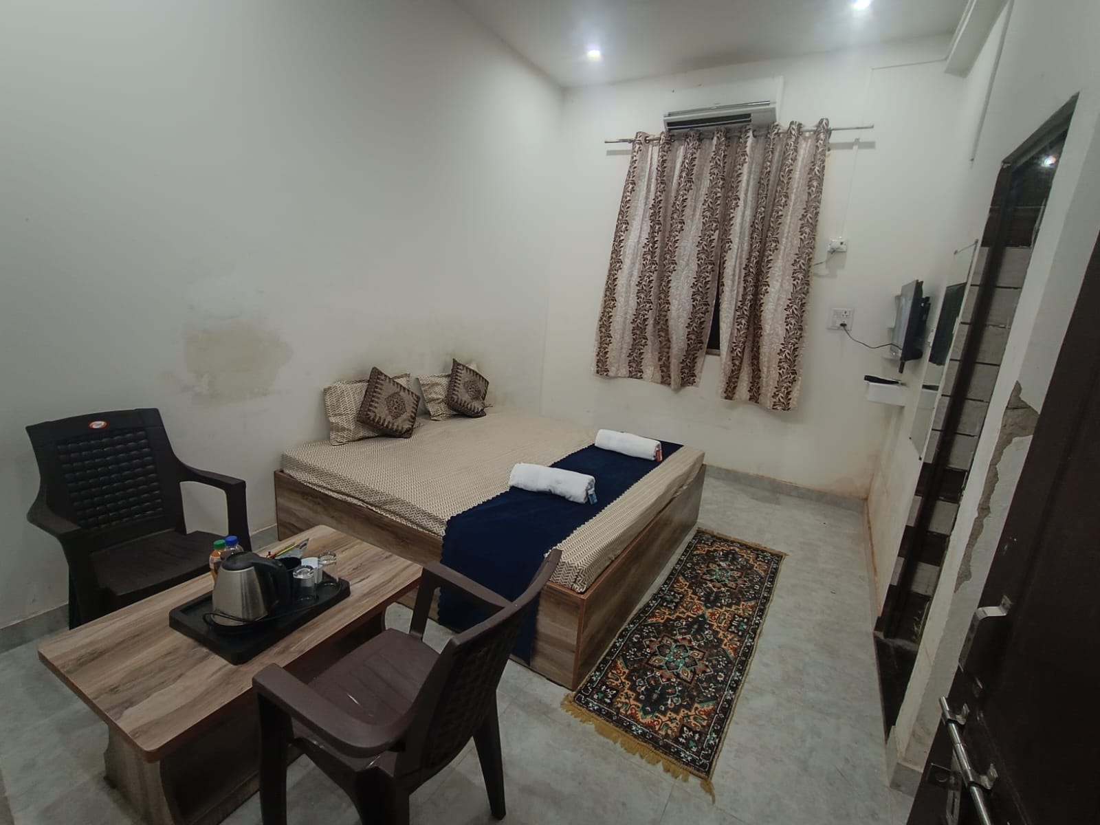 Hotel Kashi Home Banaras Paradise - Tap to explore photos