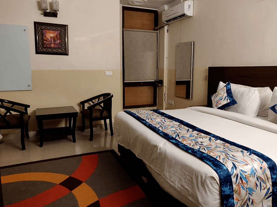Blue Bell Hotel - 300 m from India Expo Mart - Tap to explore photos