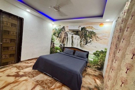 GoBravo 48: 2BHK Farm w/ Pool & Lawn Sec150 Noida