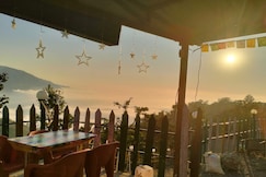 Camp Hill Queen, Rishikesh