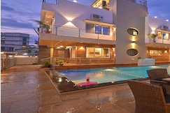 DanCenter Azure Oasis Villa | 4BHK | Pvt Pool | Lonavala, Karjat