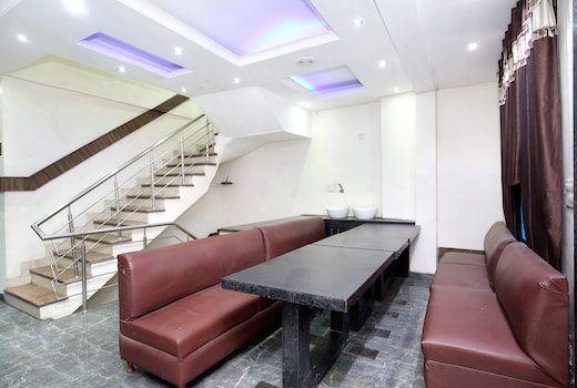 Hotel O Ishita Residency