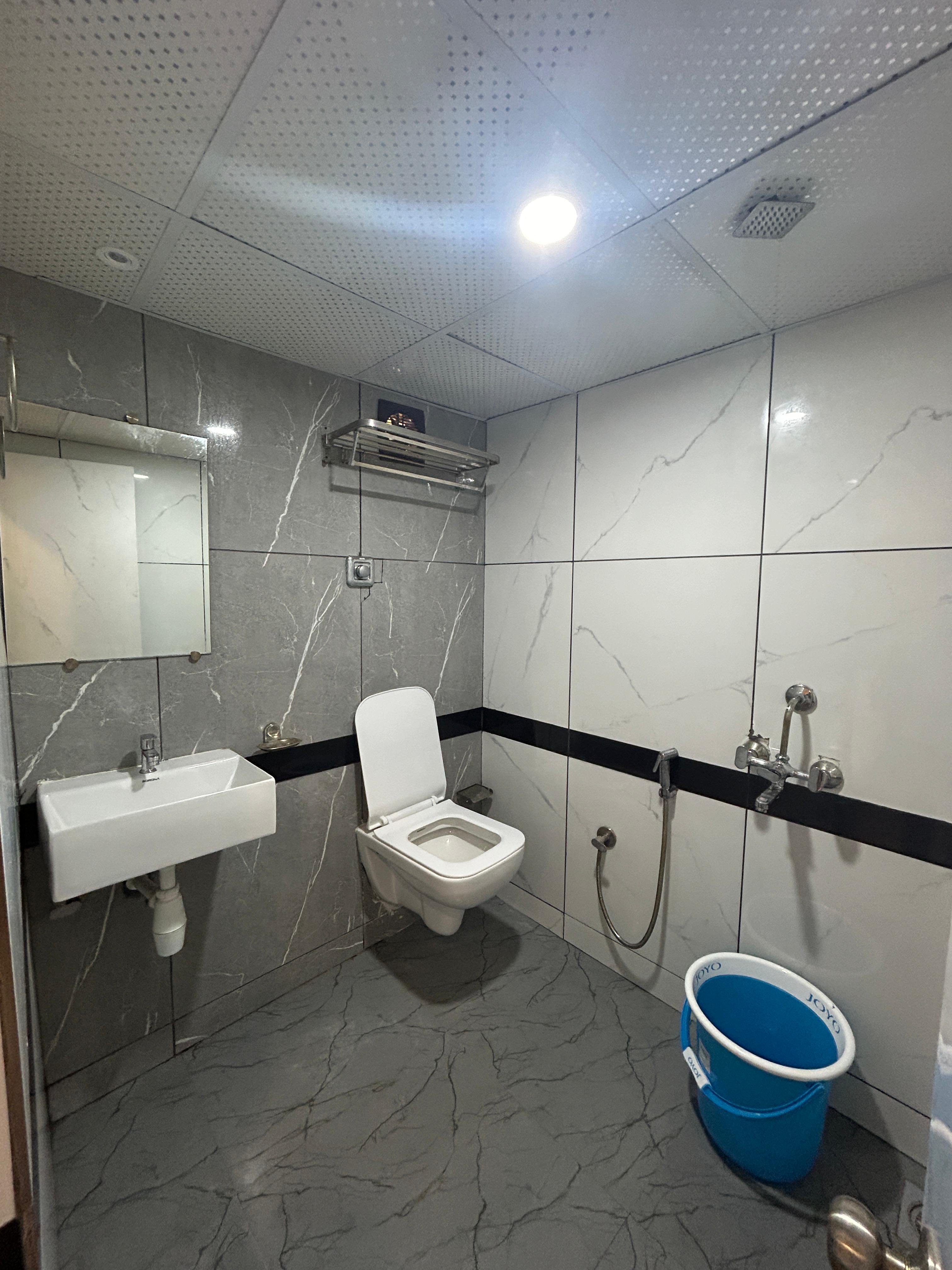 Hotel Rinza Residency - Tap to explore photos