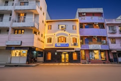 FabExpress Lloyds Inn I - Nr Korea Embassy, Royapettah, Chennai
